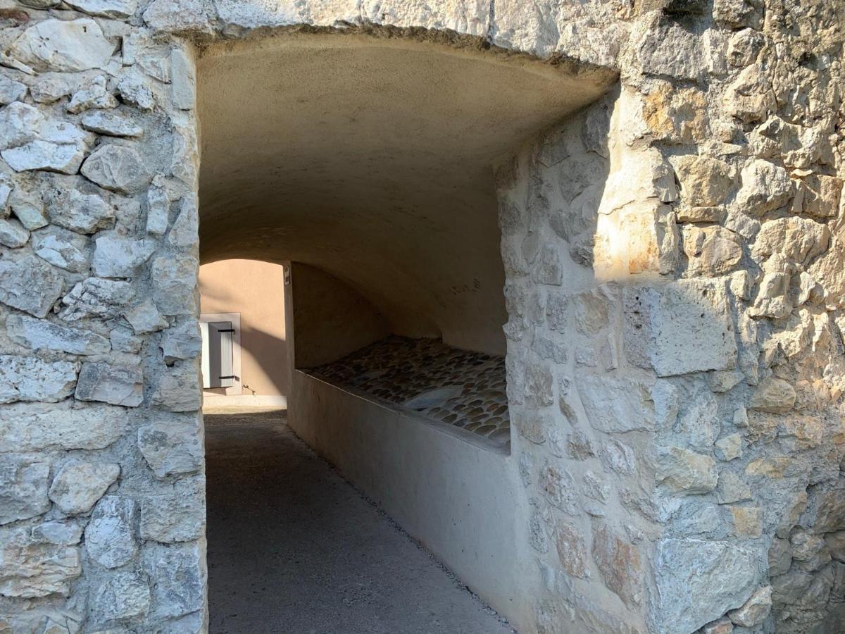 Maison de village au cœur de la Drôme Médiévale - Les Remparts - Drôme provençale Châteauneuf-du-Rhône Exterior foto